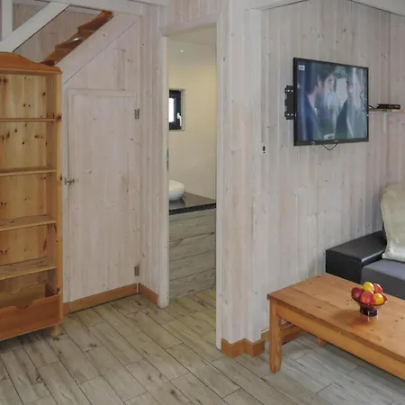 Casa vacanze Home, For 6 Persons, Cleaning Included *