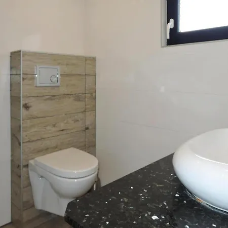 Home, For 6 Persons, Cleaning Included