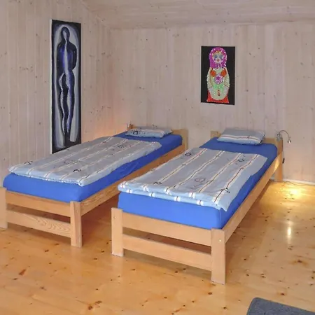 Home, For 6 Persons, Cleaning Included Сasa de vacaciones *